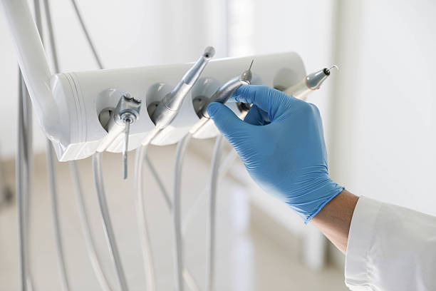 Professional Emergency Dentist technician working in Lake Forest, CA